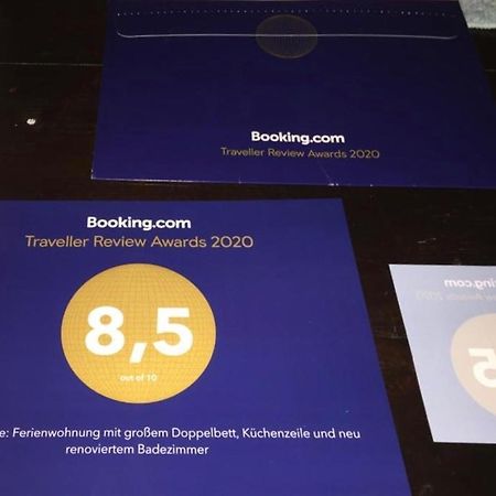 Direkte Uninaehe: Ferienwohnung Mit Grossem Doppelbett, Kuechenzeile Und Neu Renoviertem Badezimmer 홈부르크 외부 사진